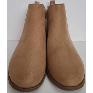 Time And Tru Women’s 10W TT Core Chelsea Tan Zip Up Round Toe Ankle Boots NWT